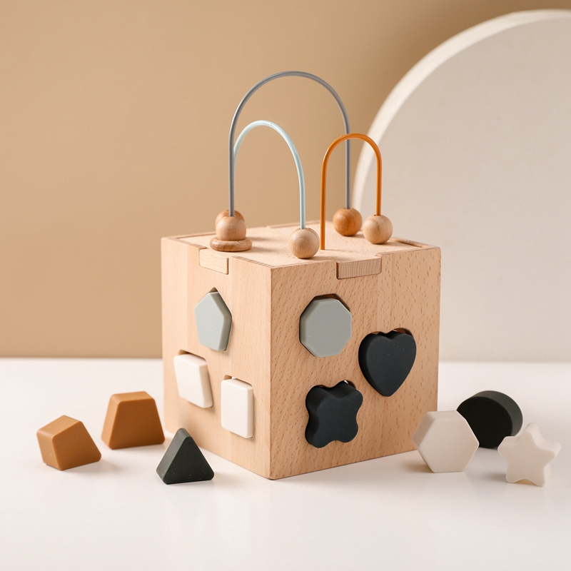 jeu de formes cube en bois activités manuelles 8 pieces