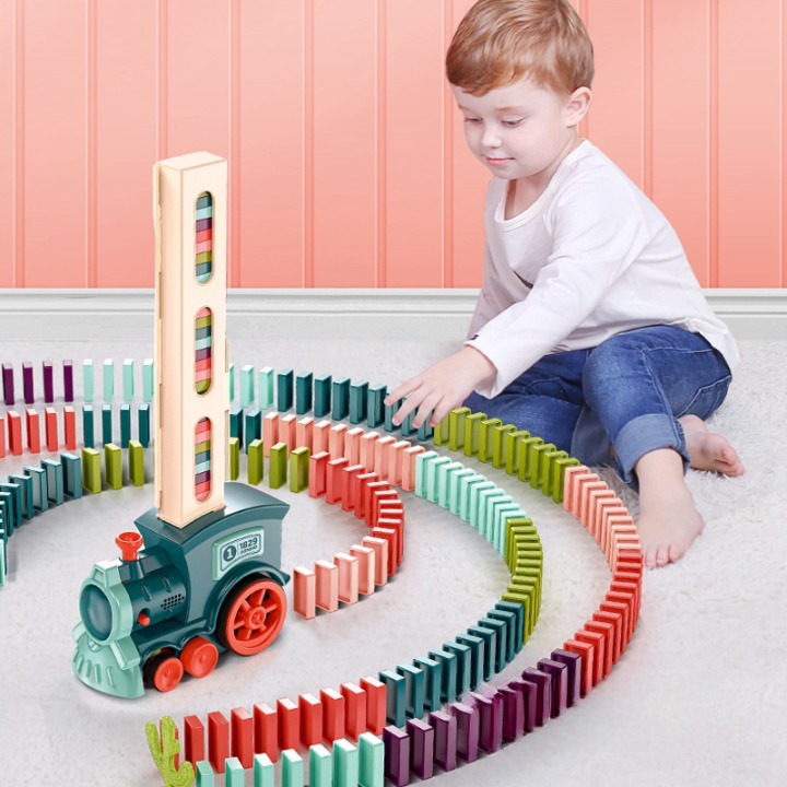 Train électrique dominos pour enfants - Un petit génie
