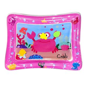 Tapis d’eau bébé gonflable avec motif de crabe sur fond blanc